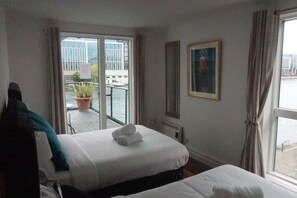 2 Schlafzimmer, Zimmersafe, Bügeleisen/Bügelbrett, WLAN