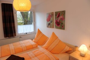 3 habitaciones, caja de seguridad en la habitación y cuna de viaje 