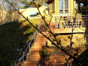 Unclassified image, 3 of 29, button