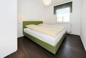 2 Schlafzimmer, Reisekinderbett, WLAN