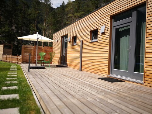 2 - FREE Ride cabins