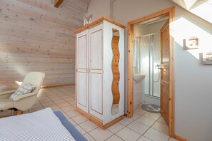 1 habitación, cuna de viaje, wifi y ropa de cama