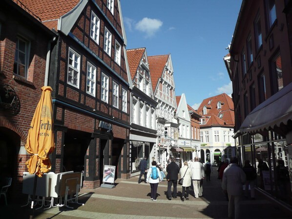 Imagen sin descripción, 1 de 30, botón