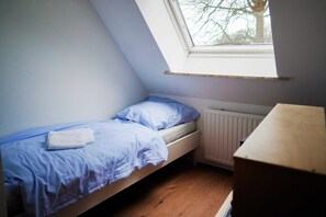 3 bedrooms, travel crib, WiFi