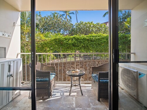 2B/2B across from BEACH, S. Kihei, close dining & shopping, Pacific Shores