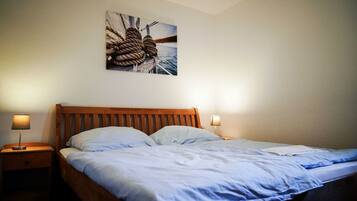 3 Schlafzimmer, Reisekinderbett, WLAN