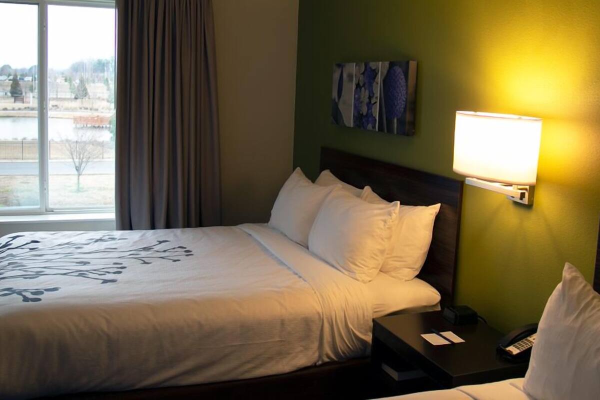 standard room, 2 queen beds, non smoking | 1 bedroom, desk, laptop workspace, blackout curtains