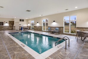 Indoor pool - Sleep Inn at Discovery Park of America (Union City)