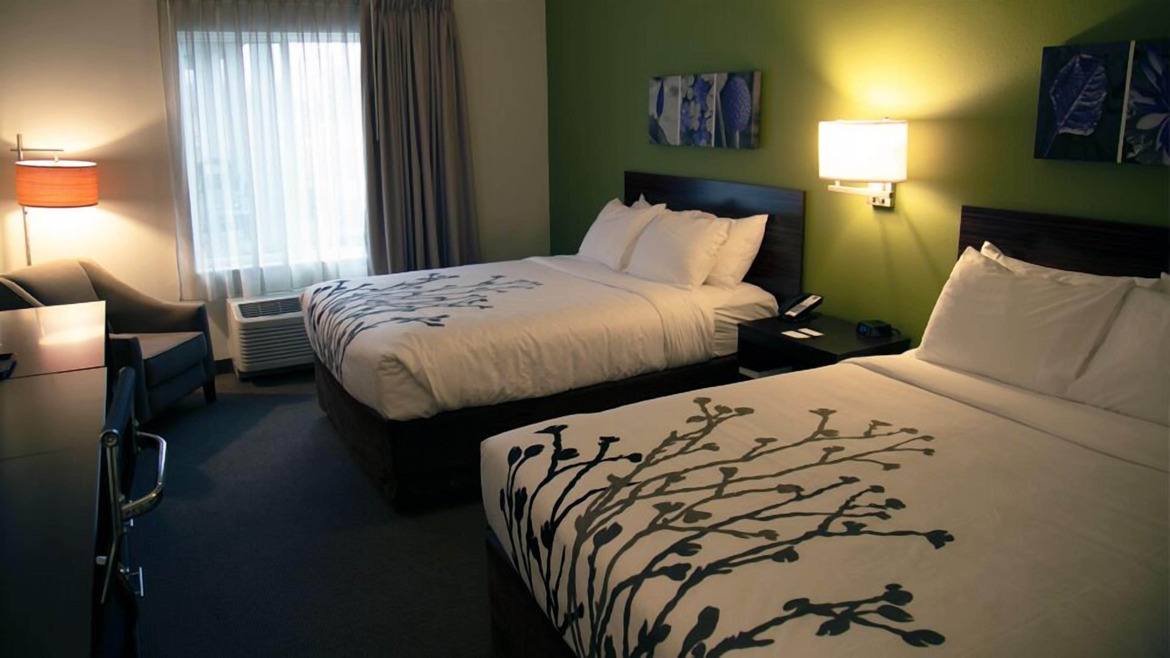 1 bedroom, desk, laptop workspace, blackout curtains