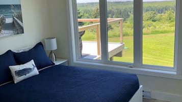 3 bedrooms, desk, iron/ironing board, WiFi