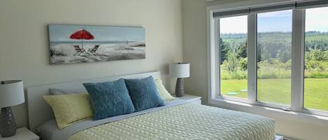3 bedrooms, desk, iron/ironing board, WiFi