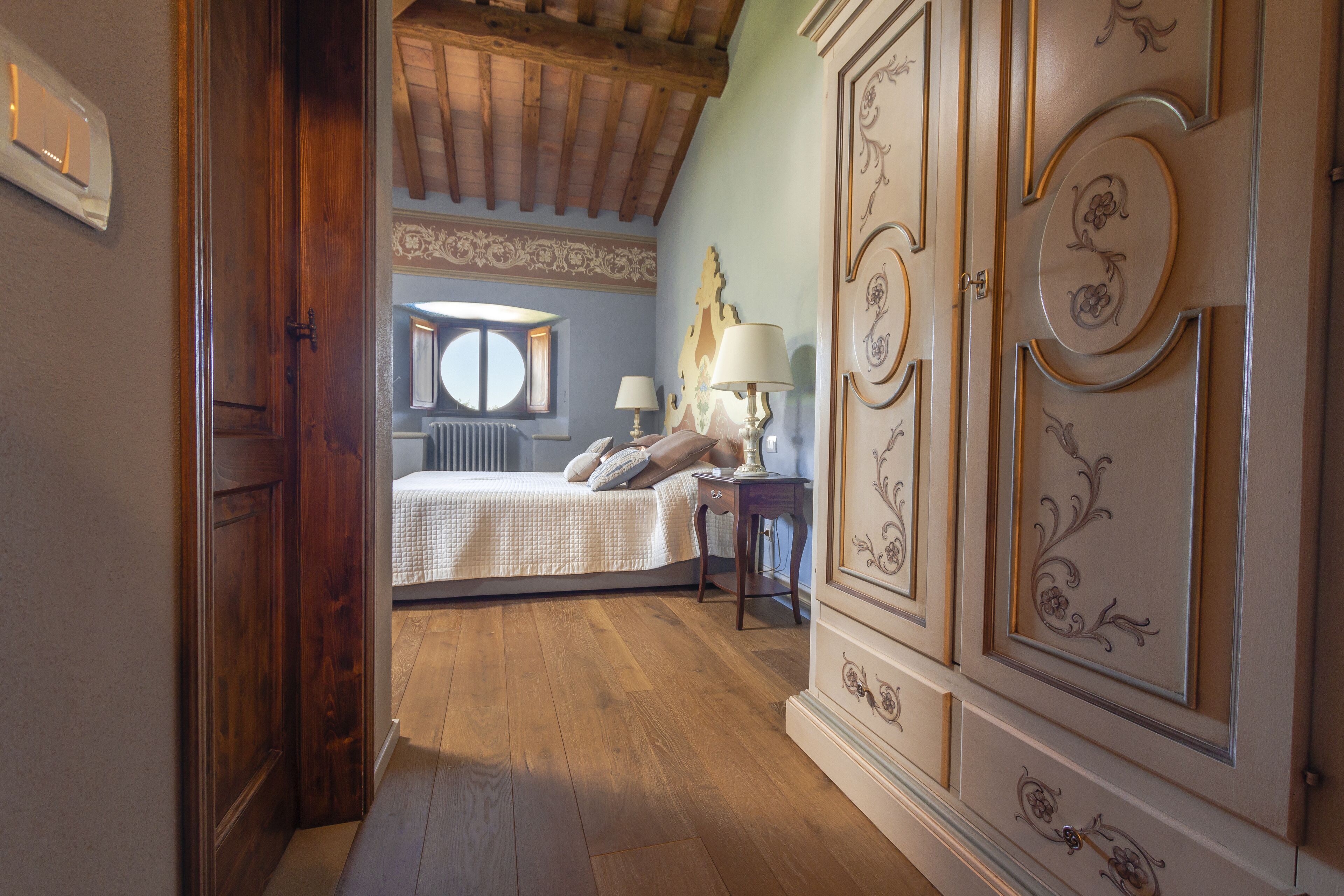 7 室のベッドルーム、デスク、アイロン / アイロン台、WiFi