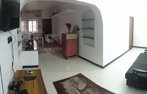 Basic Villa | Private kitchenette - Pear Tree Inn (Kotagiri)