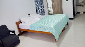 Basic Villa | Individually furnished, laptop workspace, soundproofing