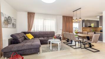 Villa, 3 Schlafzimmer, eigener Pool (No.1) | Wohnzimmer | Flachbildfernseher, iPod-Dockingstation