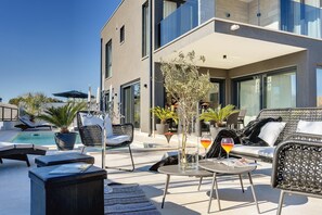 Terrace/patio - Top modern villa with private pool, jacuzzi, sauna (Rovinj)