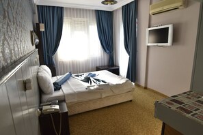 Yhden hengen standard-huone | Työpöytä, ilmainen Wi-Fi