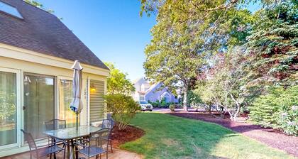 Adorable condo with patio, shared pool, & hot tub - close to the water