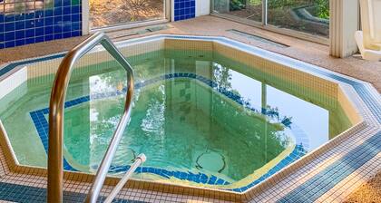 Adorable condo with patio, shared pool, & hot tub - close to the water