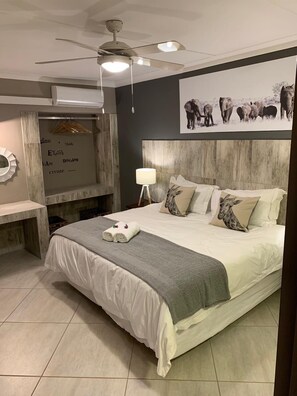 Kamar Double Mewah | Minibar, didekorasi berbeda-beda, setrika/meja setrika, dan Wi-Fi gratis