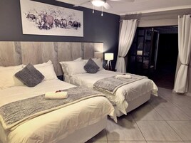 Minibar, individually decorated, iron/ironing board, free WiFi