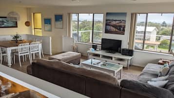 TV, DVD player, stereo