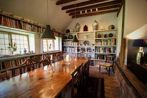 Dining - Moat Farm House - an exquisite Tudor Farmhouse lovingly restored with 7 bedrooms (Ash)