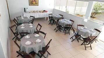 Free daily self-serve breakfast