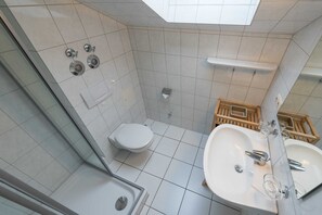 Unclassified image, 3 of 9, button