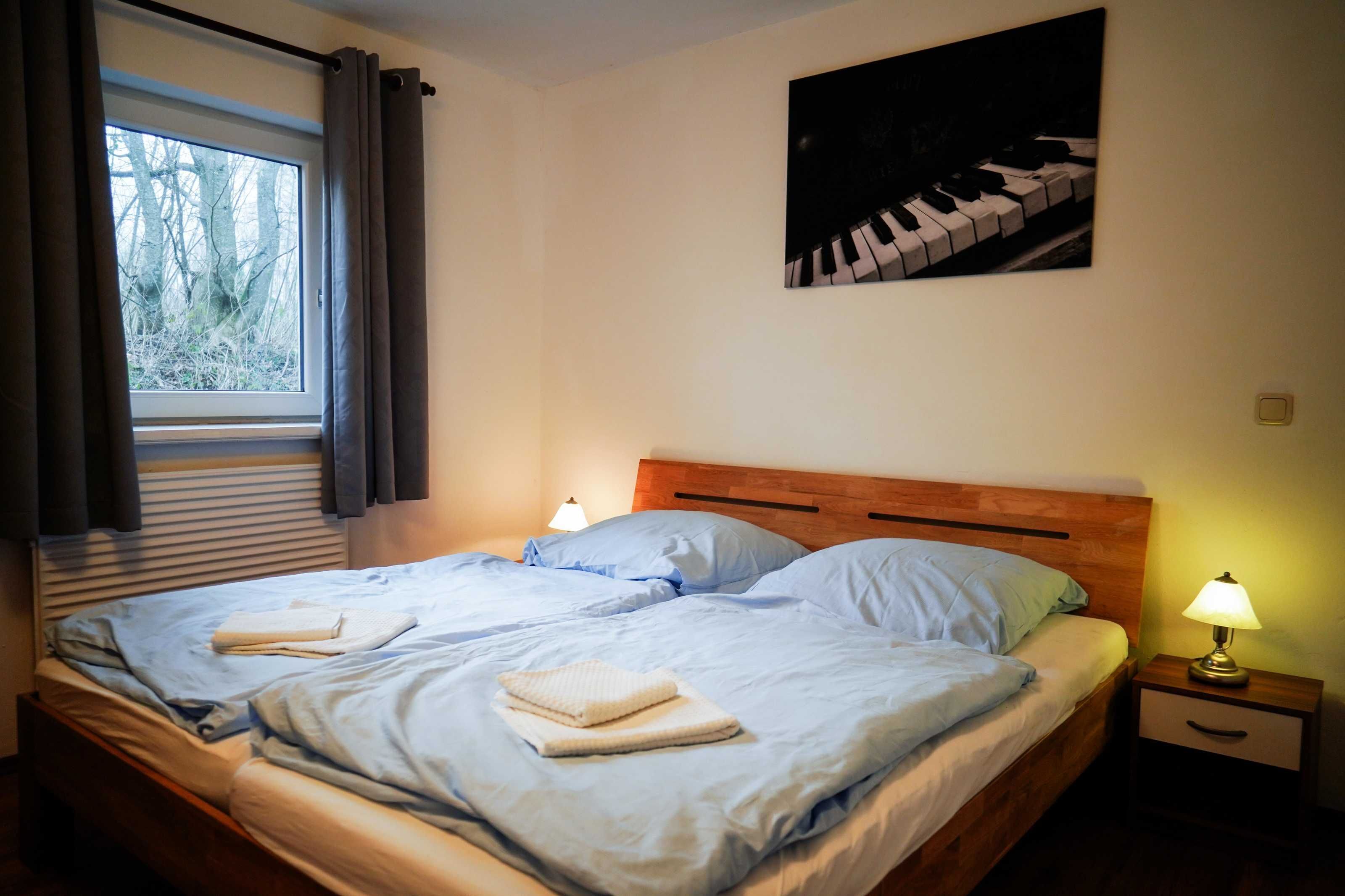 2 bedrooms, travel cot, WiFi