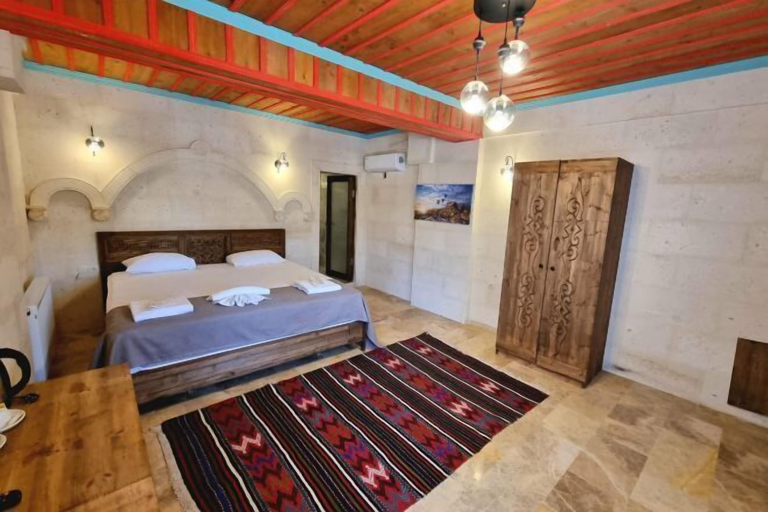 Premium bedding, down duvets, minibar, individually decorated