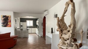 Uklassifisert bilde, 3 av 24, knapp