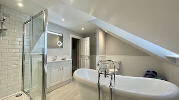 Bathtub, hair dryer