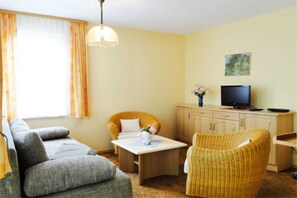 TV - House 11 - Ferienhof Letzter Heller (Karlshagen)