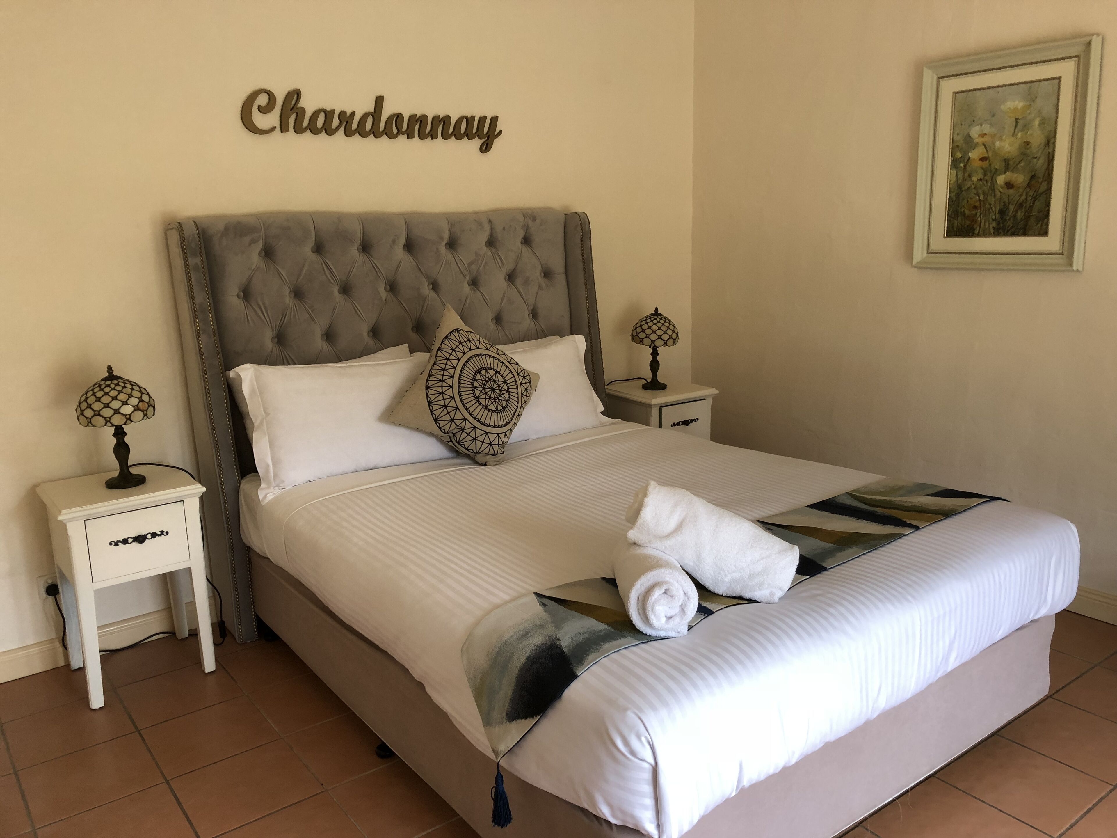 Luxury 1 Bedroom Queen Suite