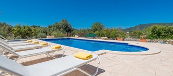 GALARDO Finca for 6 to 150m from the beach in Port Verd