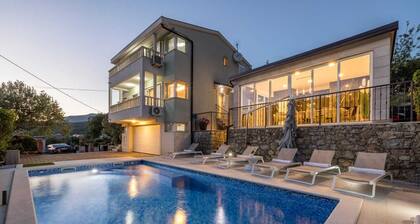 Villa "PARADISE ON EARTH" mit privatem Pool in der Nähe von Split.