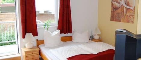 1 dormitorio, escritorio, wifi y ropa de cama