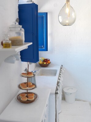 Fridge, microwave, coffee/tea maker, electric kettle