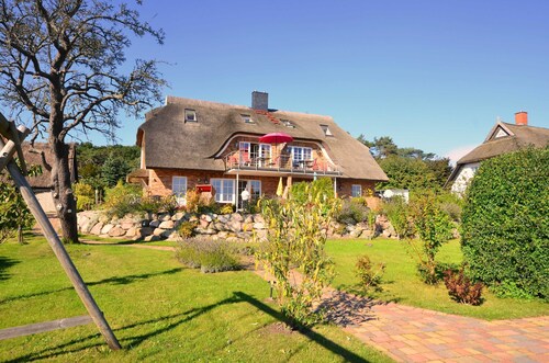 8a Reet-house part Sonnenkliff OG 3 bedrooms - Thatched-roof vacation apartments 8 Kröning