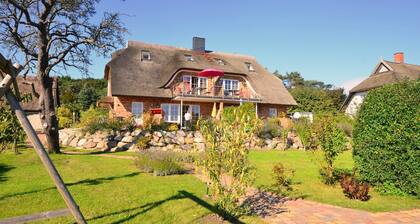 8a Reet-house part Sonnenkliff OG 3 bedrooms - Thatched-roof vacation apartments 8 Kröning