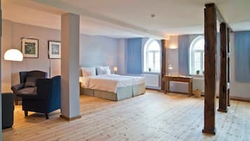 1 chambre, bureau, draps fournis