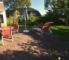 Outdoor dining - 17b church house 5 pers. left corner in front - Reeth��user 17 / Fam. Kr��ning / TZR (Gager)