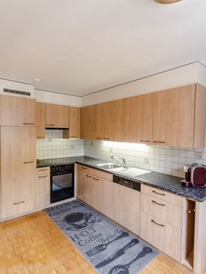 Deluxe Apartment, 2 Bedrooms (Louis de Marval) | Private kitchen | Microwave, oven, stovetop, dishwasher