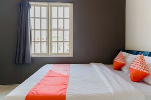 Kamar Double Standar | 1 kamar tidur, meja kerja, Wi-Fi gratis, dan seprai linen