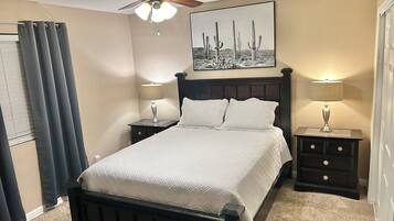 3 chambres, matelas mémoire de forme, fer et planche à repasser