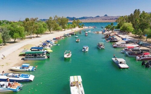 Spacious Lake Havasu Getaway! 90ft Boat Parking