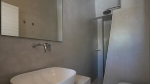 Bathroom - Livin Santorini (Santorini)