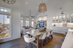 Dining - Luxe Townhome@Cinnamon Shore w/ Easy Access to Resort-Like Amenities! (Port Aransas)