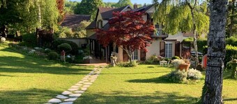 Bed and breakfast for 2- 7 people.